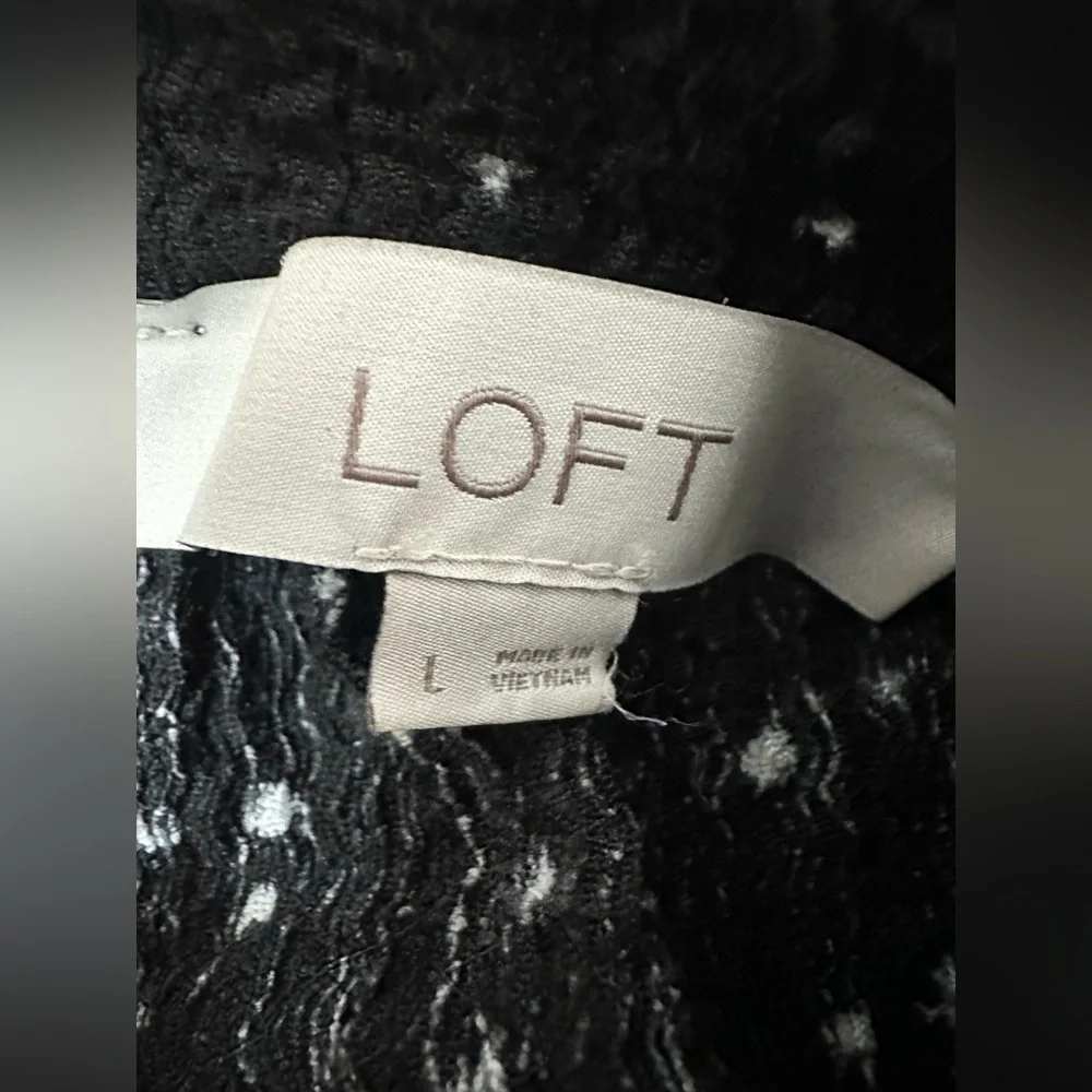LOFT Dotted knit Puff Sleeve Blouse with Mandarin Collar size  L